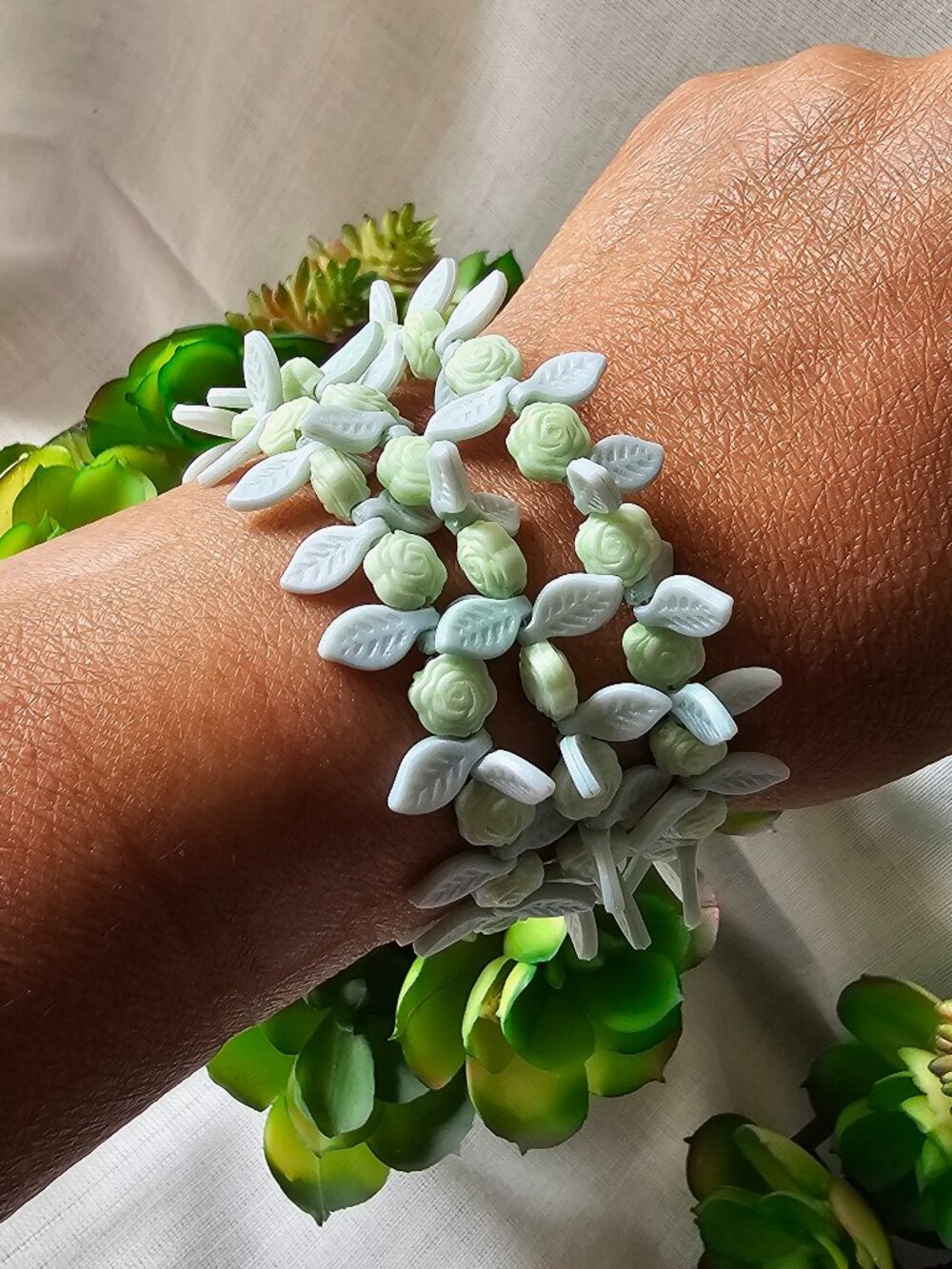 4 colorful Handmade Spiral stretch bracelet : Pink, purple, light green, blue